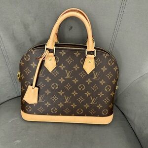 Louis Vuitton Alma PM
